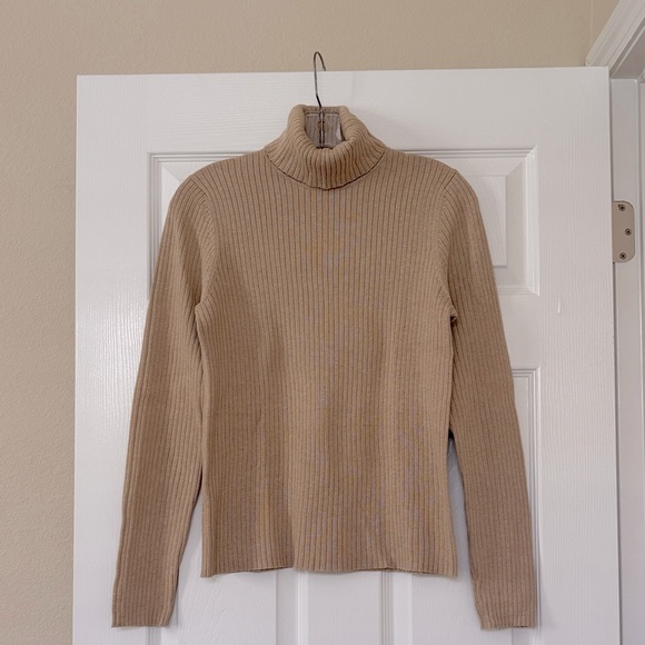 The Limited Ribbed Tan Turtleneck Sweater- NWOT- 100% Cotton - Picture 3 of 13